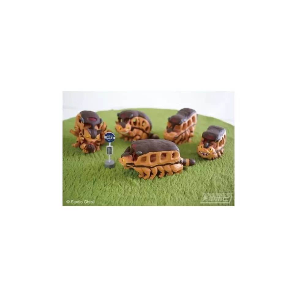 Maison Ghibli Collection Cat Bus Assorted 6 Figurines - My Neighbor Totoro- Figurines