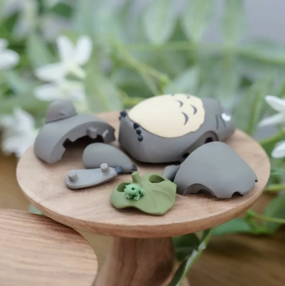 Maison Ghibli Kumukumu 3D Puzzle Big Totoro With Leaf - My Neighbor Totoro- Jigsaw Puzzle