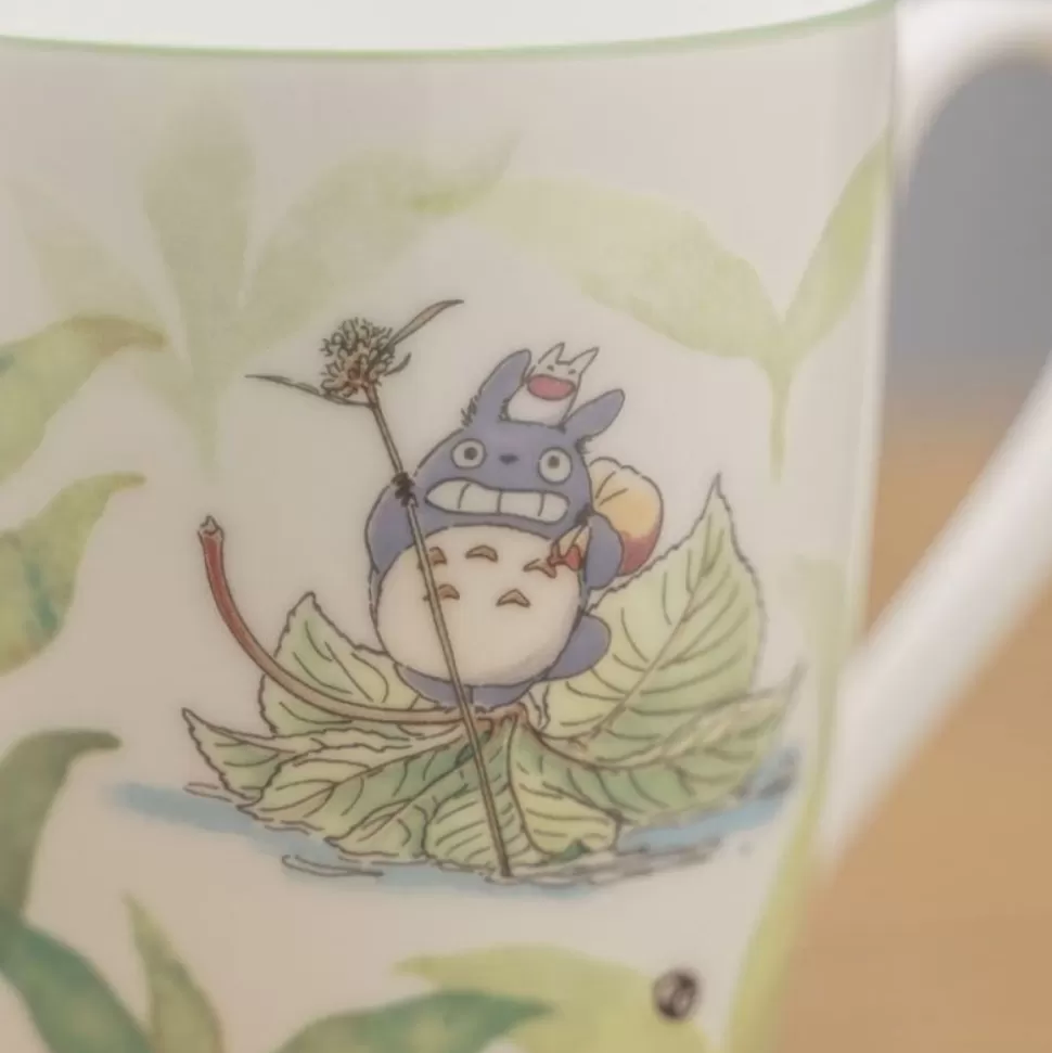 Maison Ghibli Mug Totoro On A Leaf - My Neighbor Totoro- Kitchenware