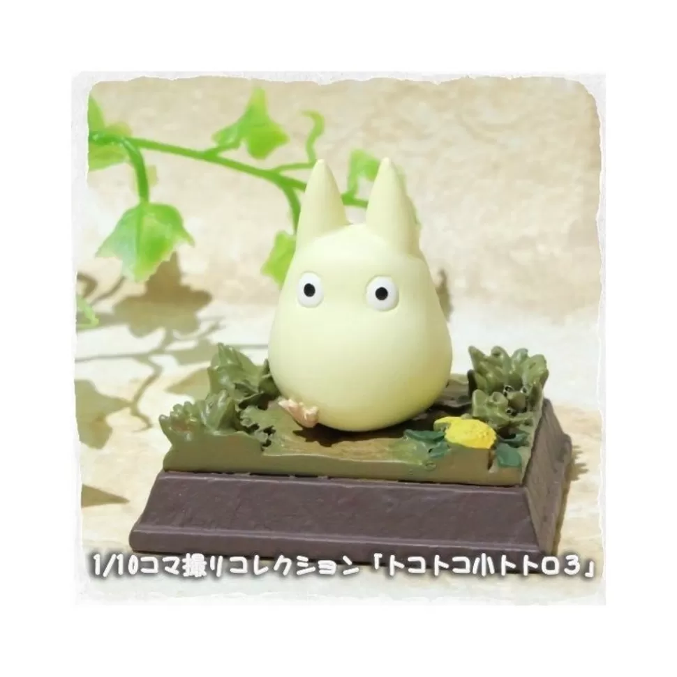 Maison Ghibli Stop Motion Collection Totoro Fast Walk Small Totoro Pose 3 - My Neighbor Totoro- Statues